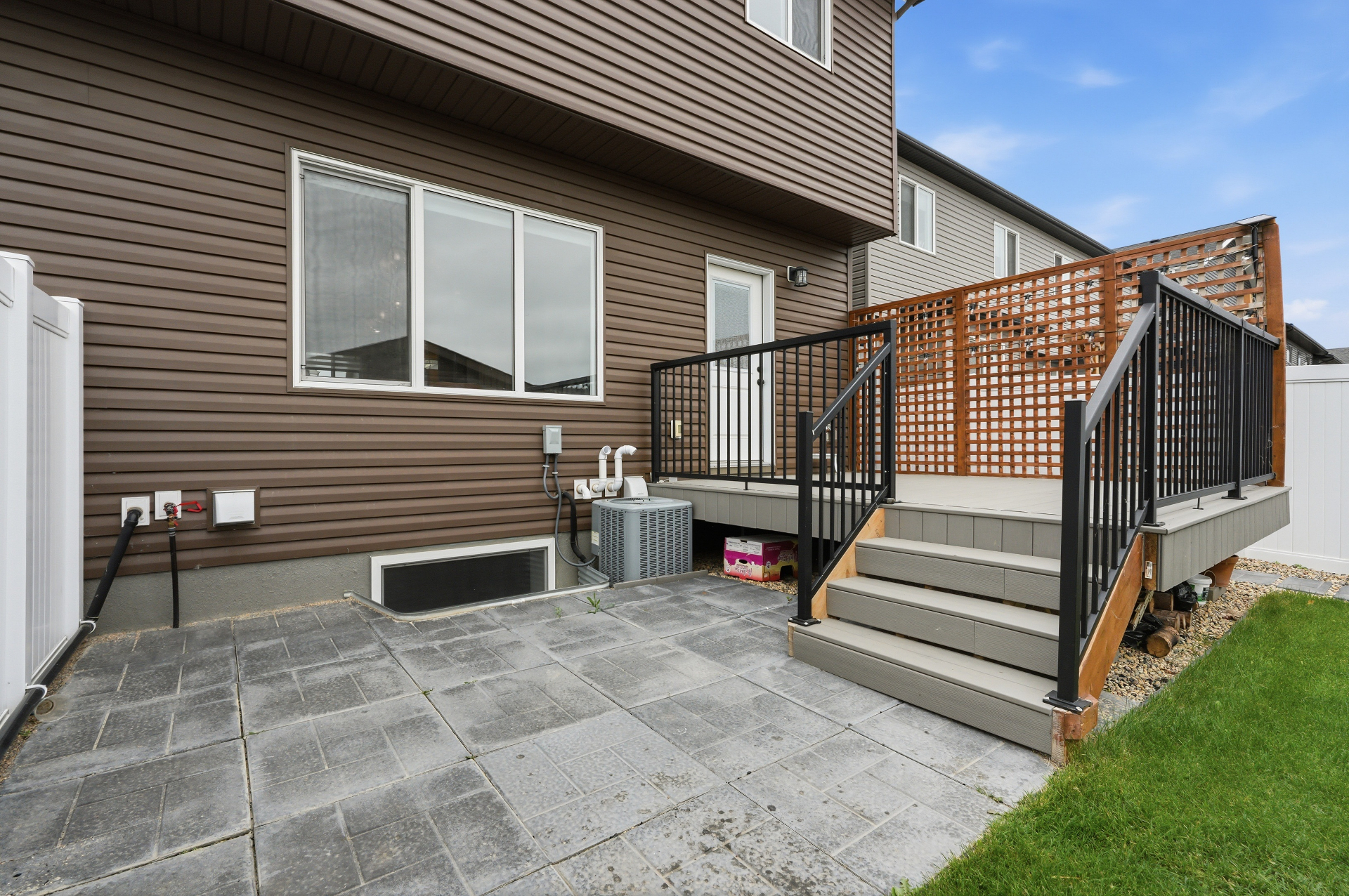 Brighton 半独立屋| 855 McFaull Rise| 1,642尺+4卧+4卫+双车库+2021年建——林与唐地产 - 15
